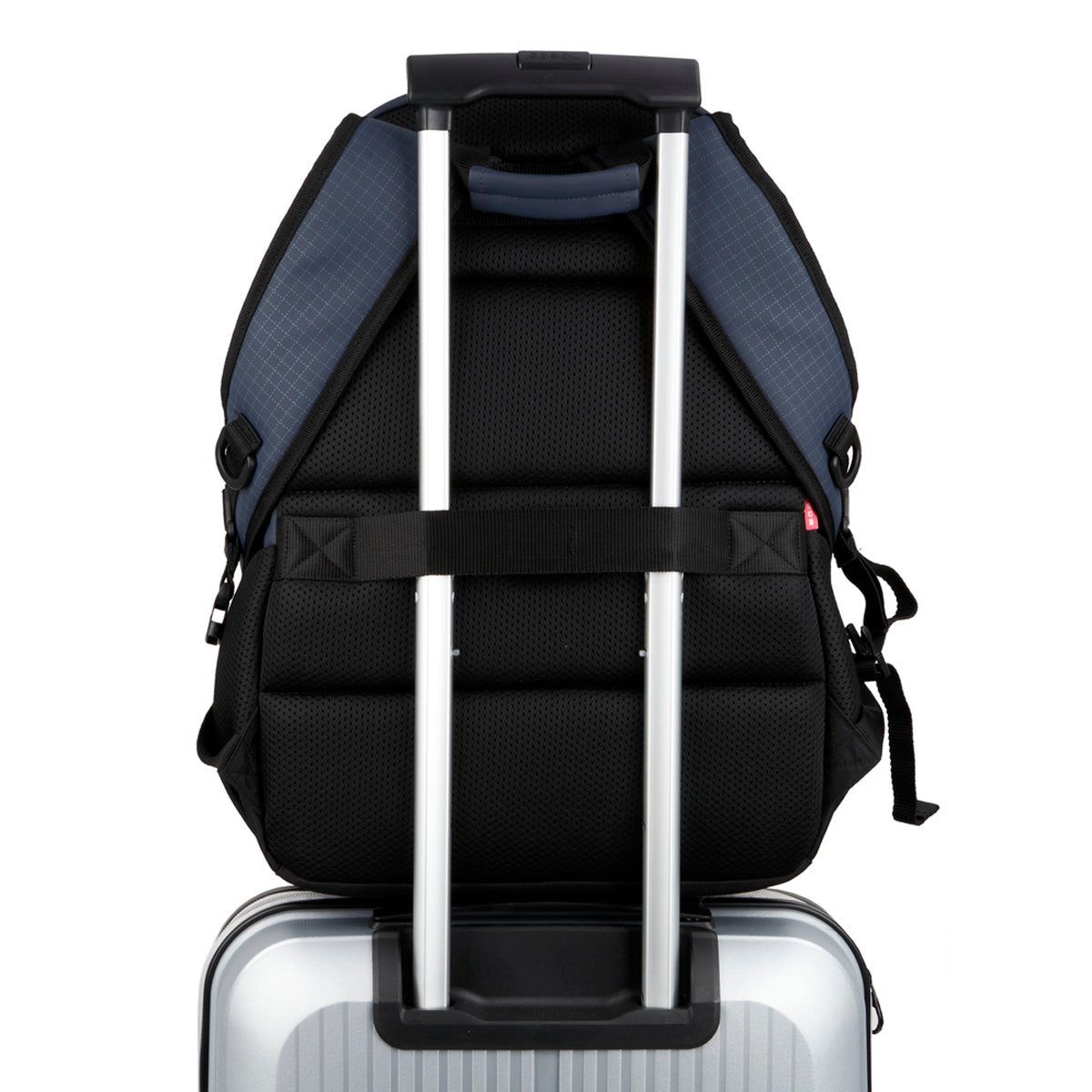 Mochila tres compartimentos Gabol Lion en color azul marino, imagen 6