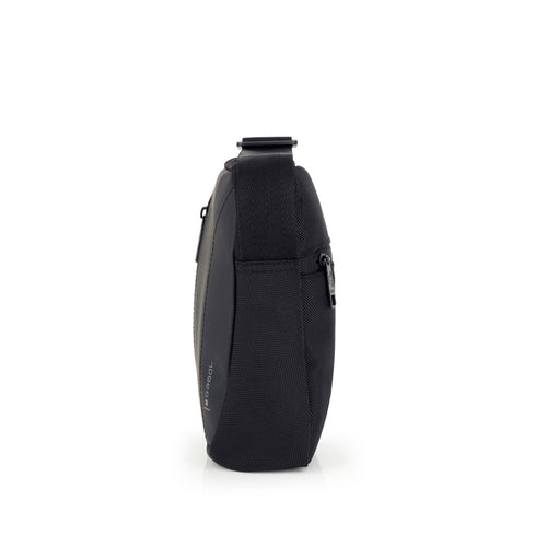 Bandolera impermeable Gabol Aston en color negro, imagen 2